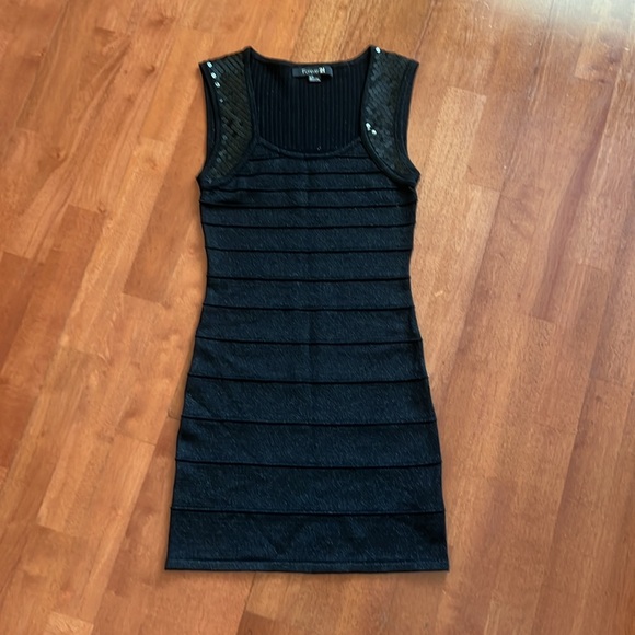 F1 BODYCON DRESS - Picture 6 of 6